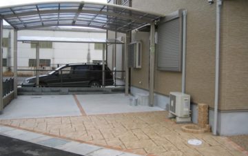 駐車スペースへのスタンプコンクリート施工例 SS-10